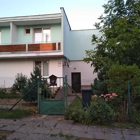 Hannah - Relax Dom Pod Orechom I4 Travnica Exterior photo